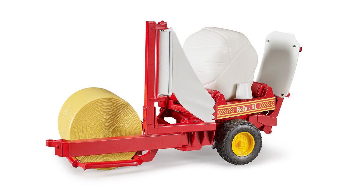 Bale wrapper with round bales